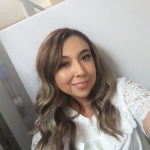 Meet your Posher, Ana